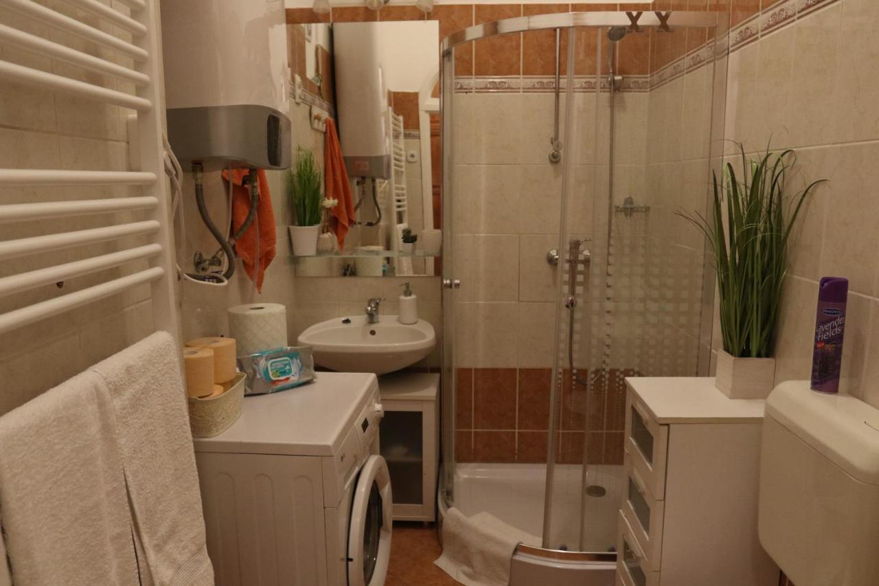 Hedi Apartman Miskolc Exterior photo
