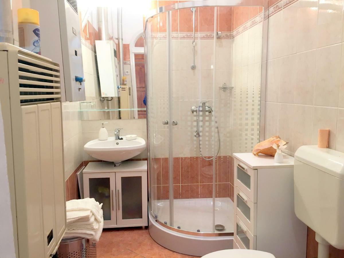 Hedi Apartman Miskolc Exterior photo